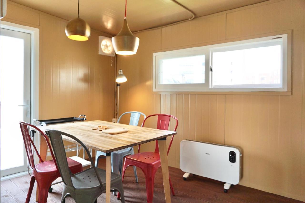 Mapo Rooftop Camping House Сеул Экстерьер фото